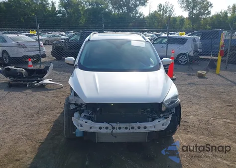 2017 Ford Escape Titanium из США, поврежденный, VIN 1FMCU9J97HUD36618